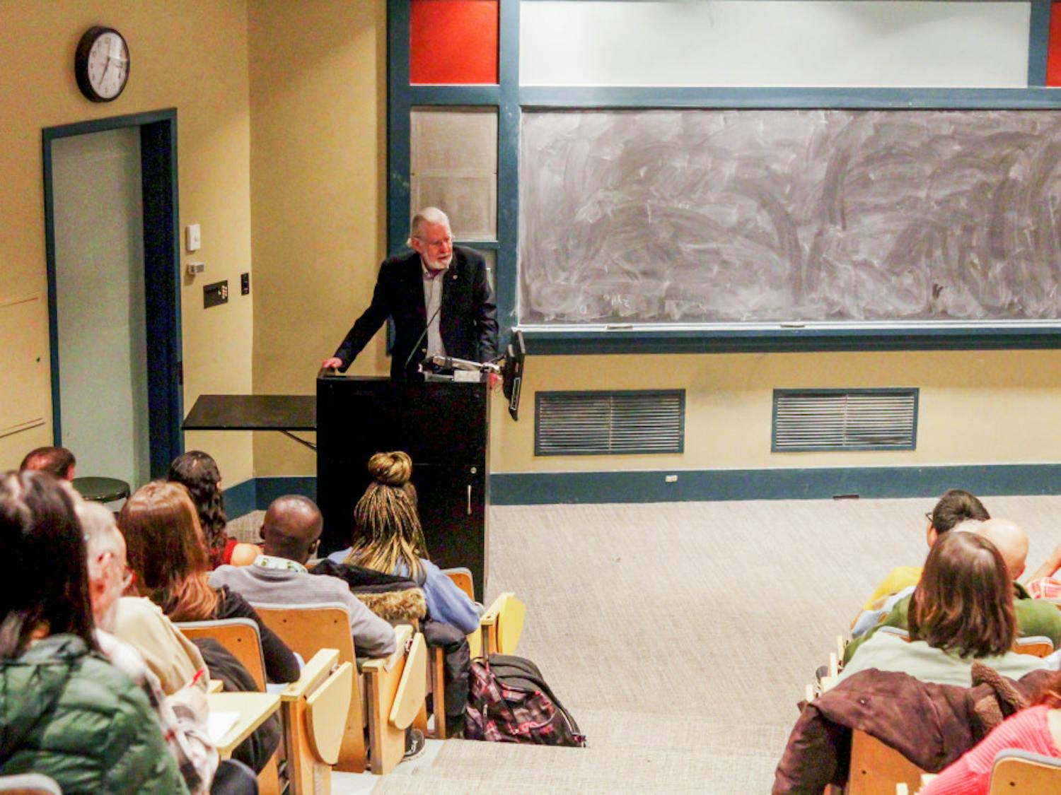 Toledano_Magician_SaraRunkel