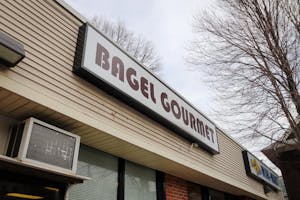 Exterior facade of Bagel Gourmet