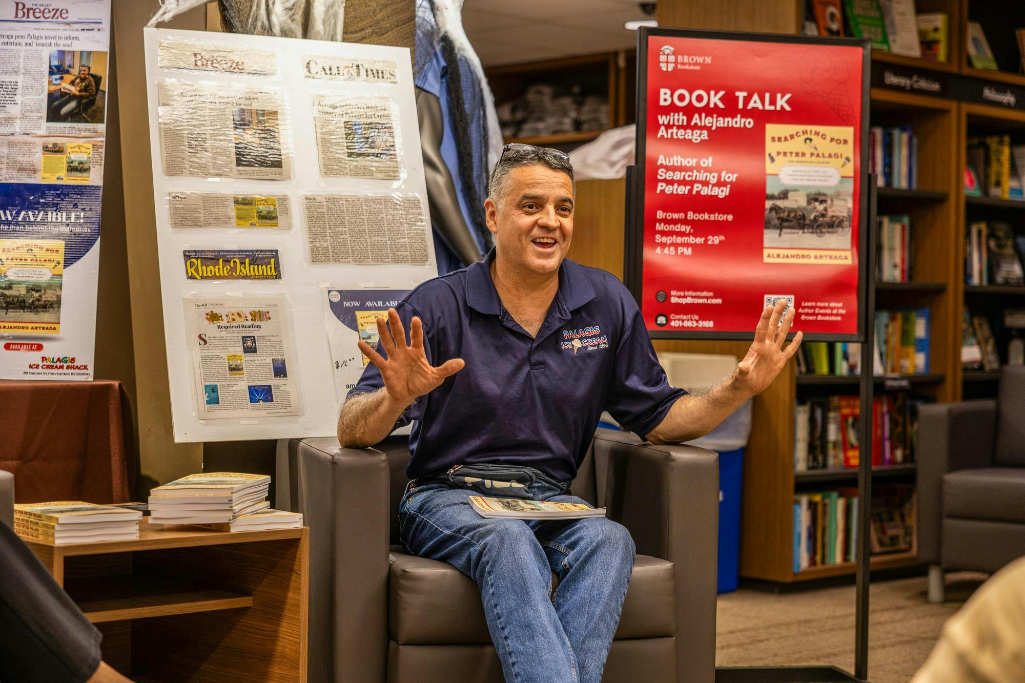 Photo of Alejandra Arteaga seated giving his talk