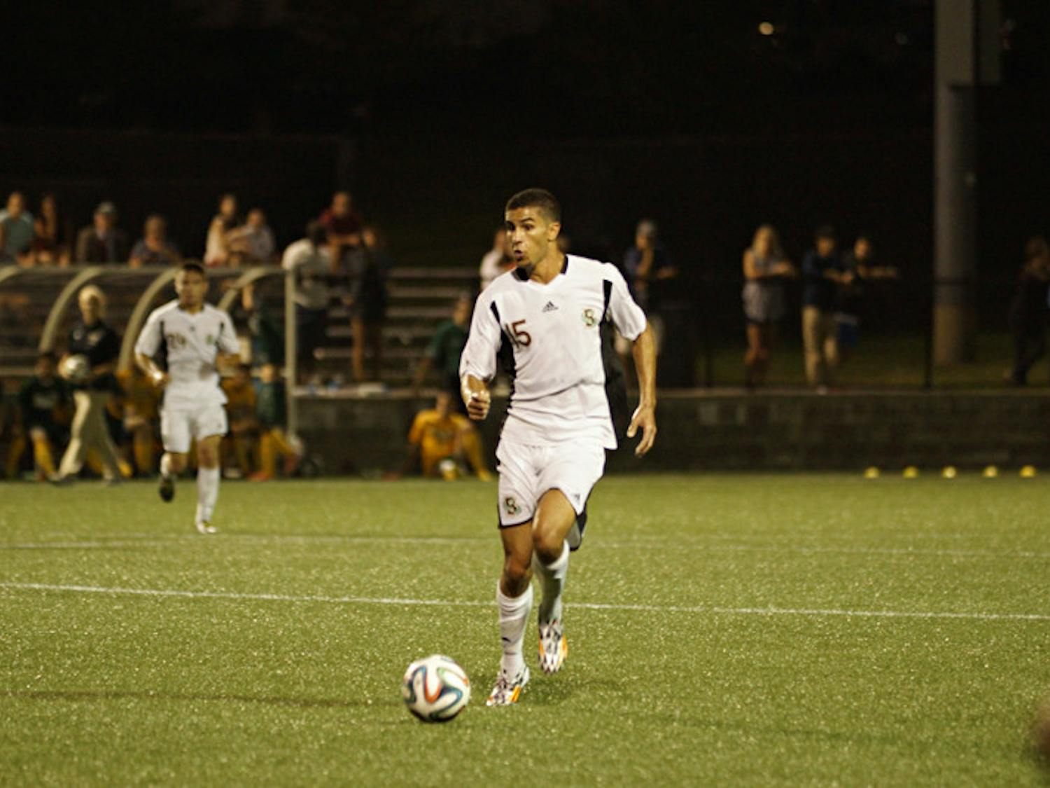 Wainger_m-soccer_david-Deckey1