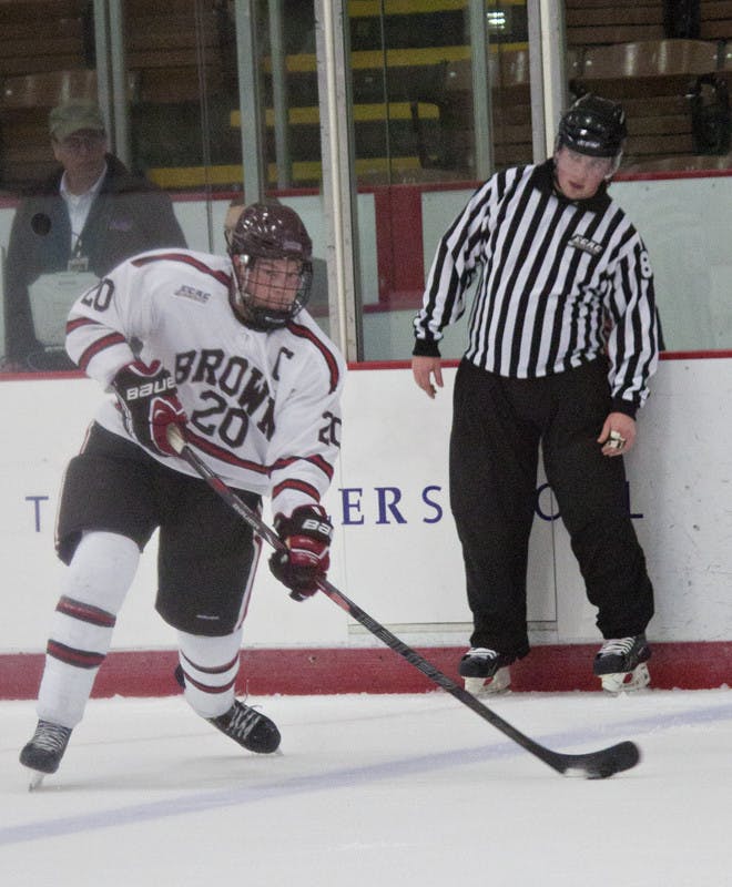 oconnell_mhockey_JesseSchwimmer