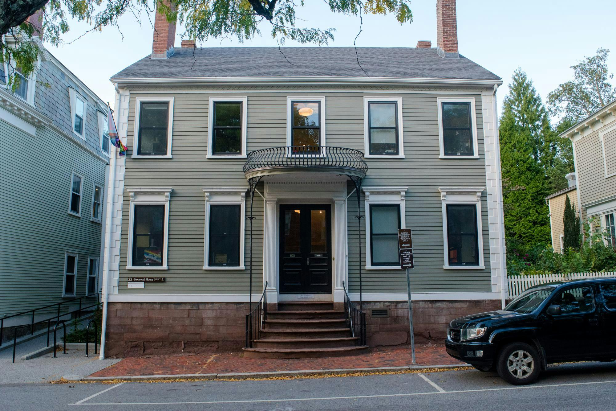 A street view photo of the Stonewall House on 22 Benevolent St.