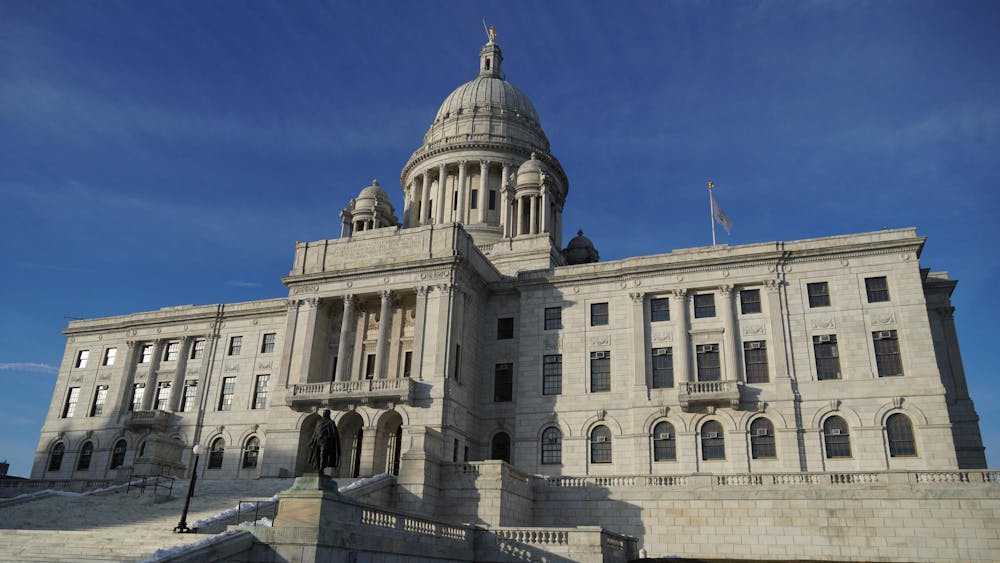 A photo of the Rhode Island State House.