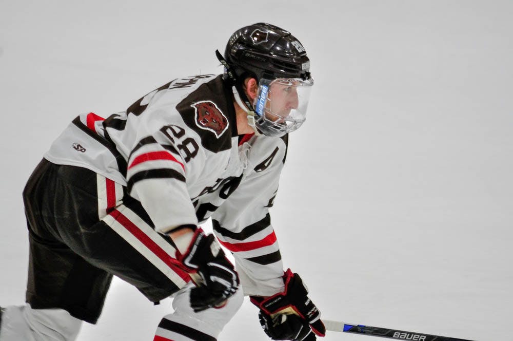 Brownsword_MHockey_Eli-White
