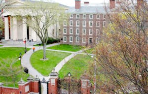 Goldberg_Corporation_Lauren-Aratani_