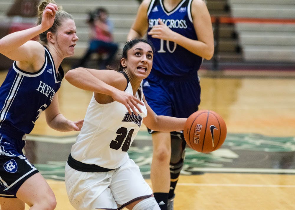 Pistorius_WomenBBall_EliWhite