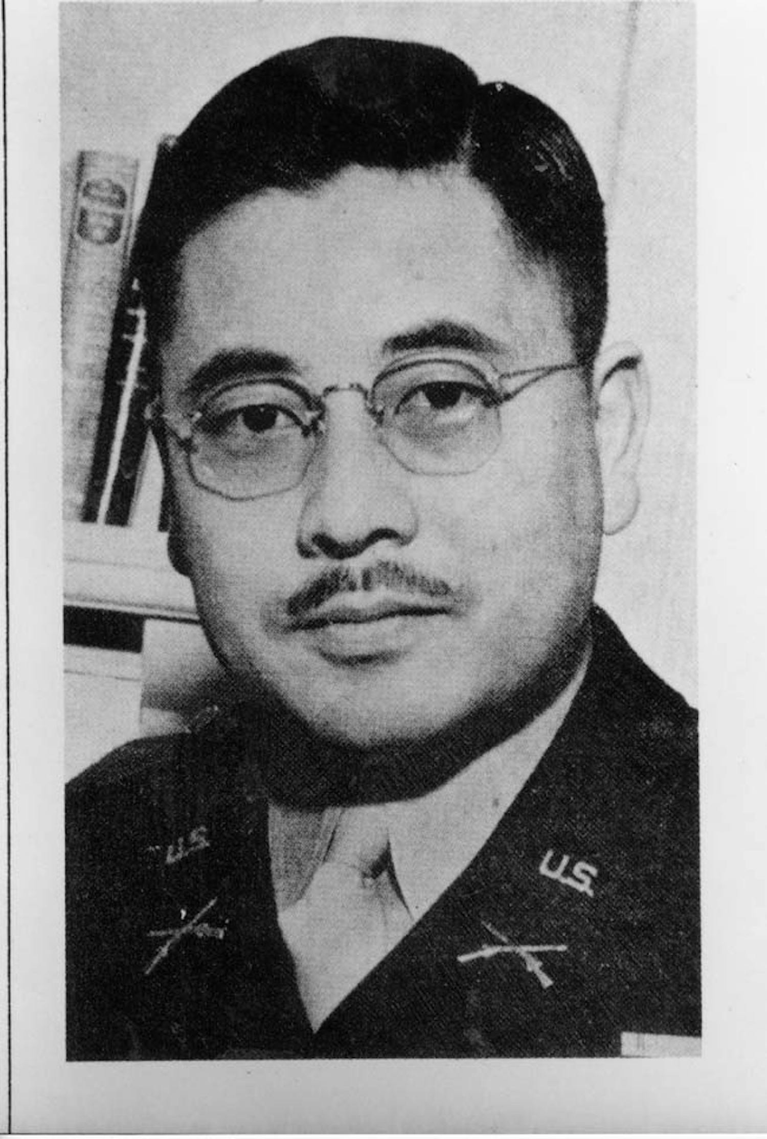 US_Army_photo_of_John_Aiso_in_uniform_c._1941-1945
