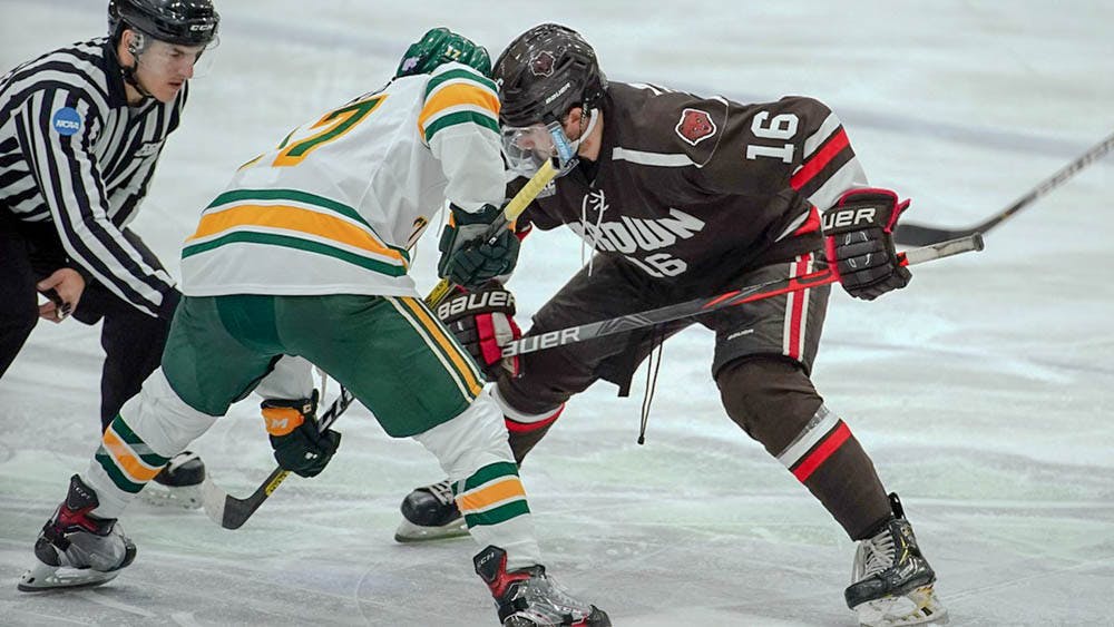 Russell_Mens-Hockey-@-St.-Lawrence-Clarkson-_