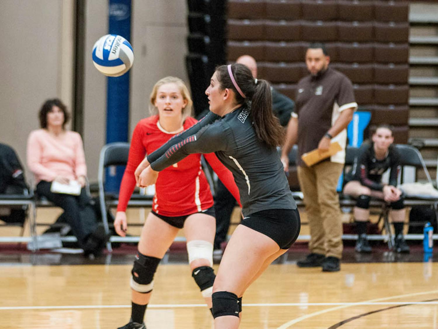 Herrema_Volleyball_EliWhite