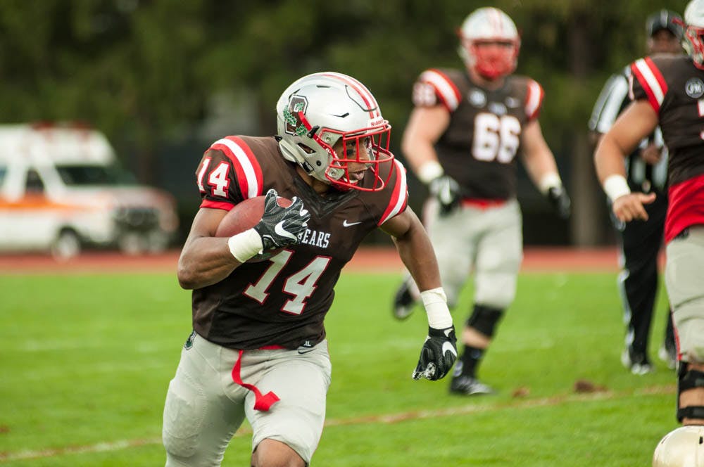 Demeyer_Football_EliWhite-2