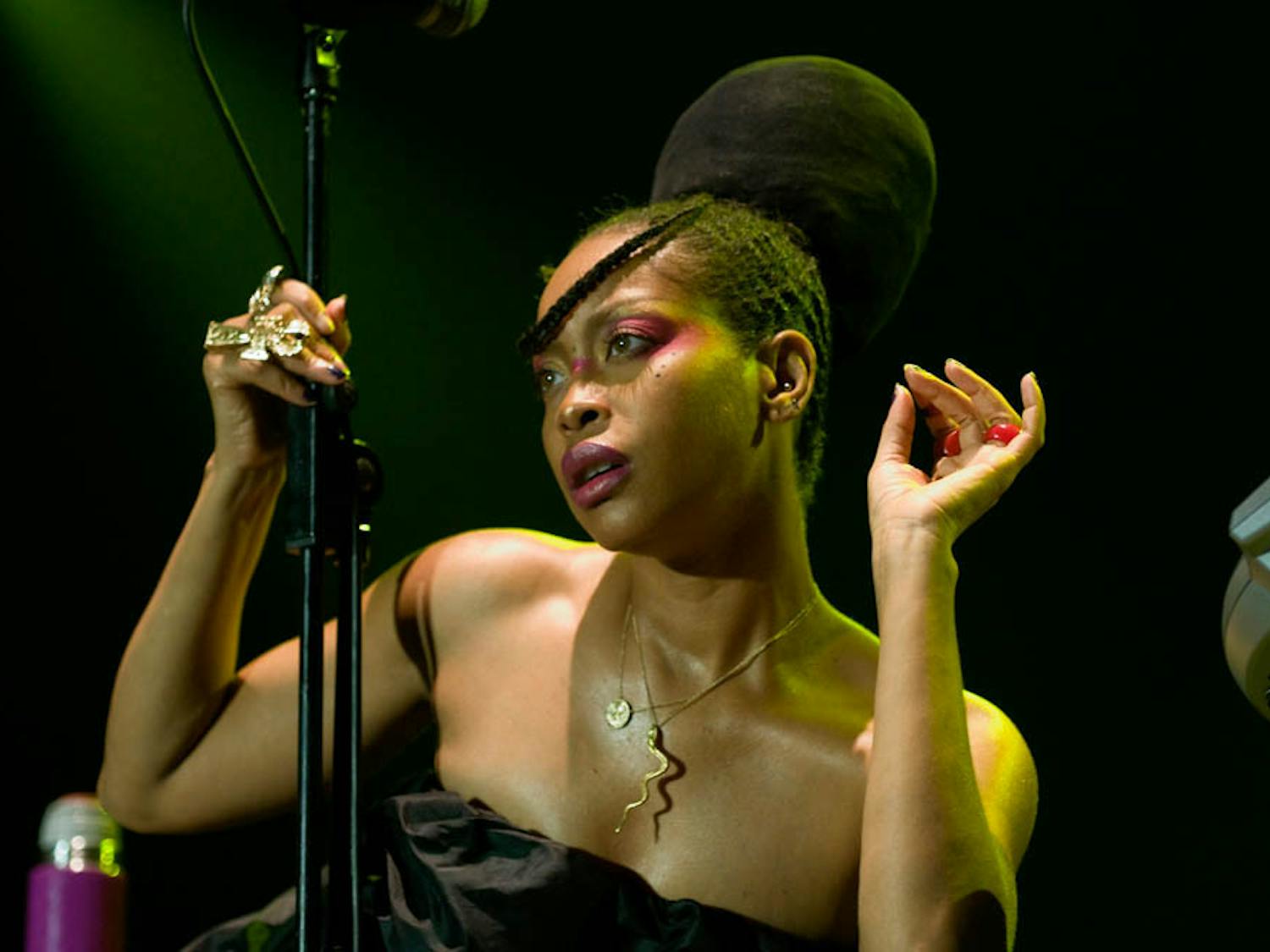 Rivlin_SWLineupERYKAHBADU_Wikimedia-Commons-1