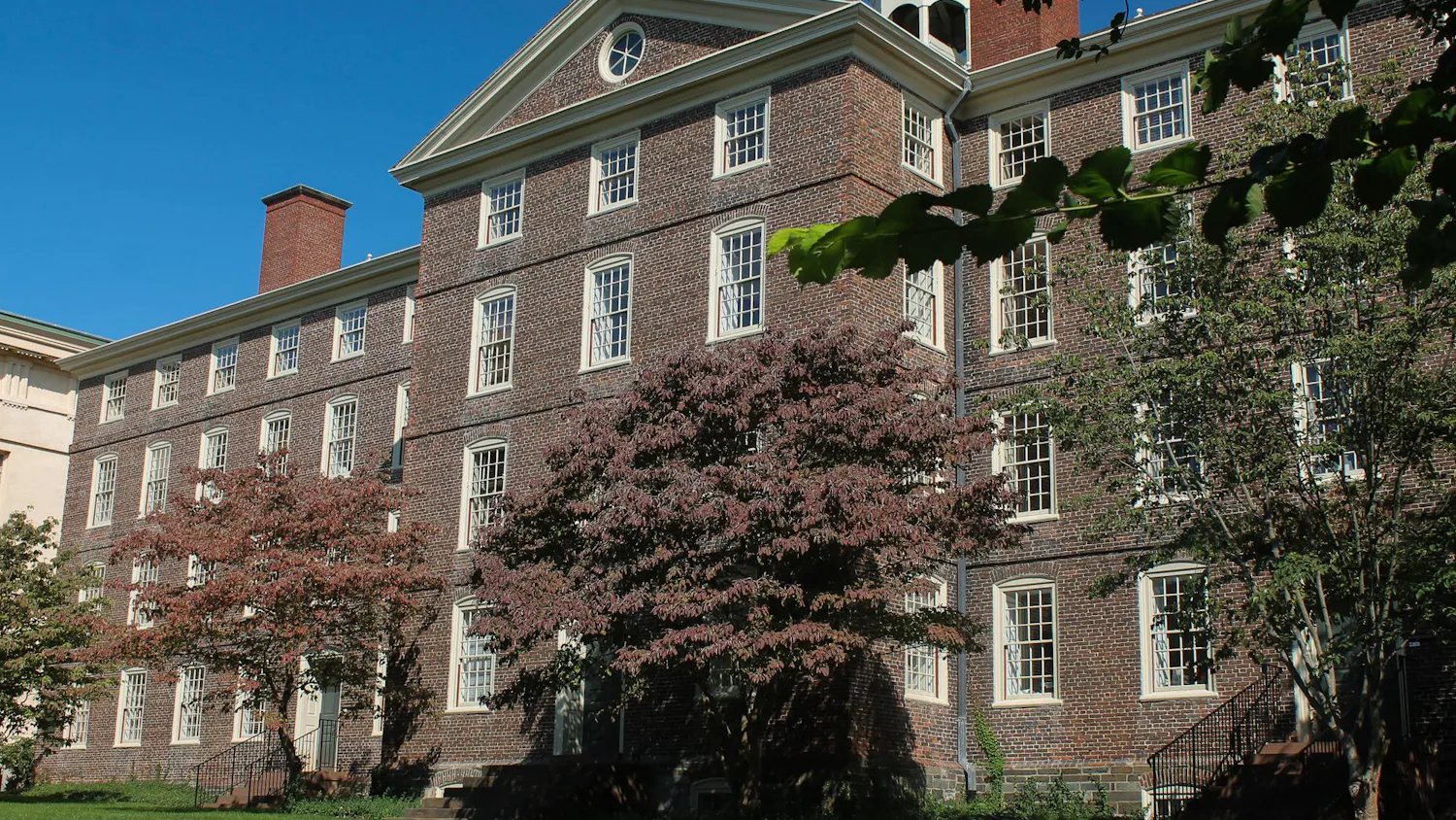 Photo of University Hall.