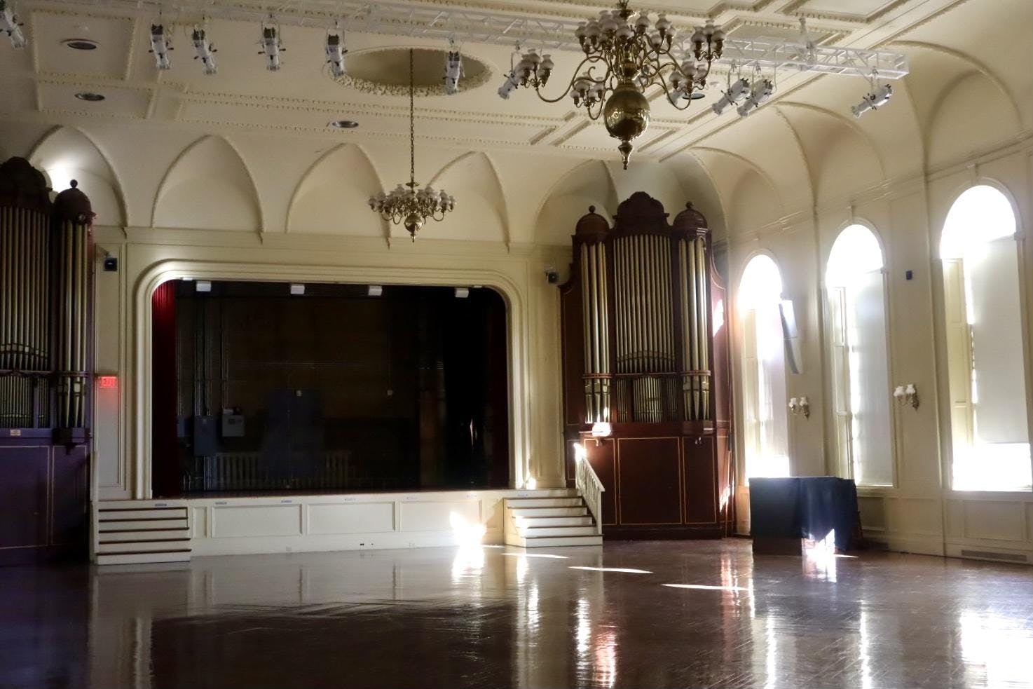 Shim_Alumnae stage_CO_Lila.jpg