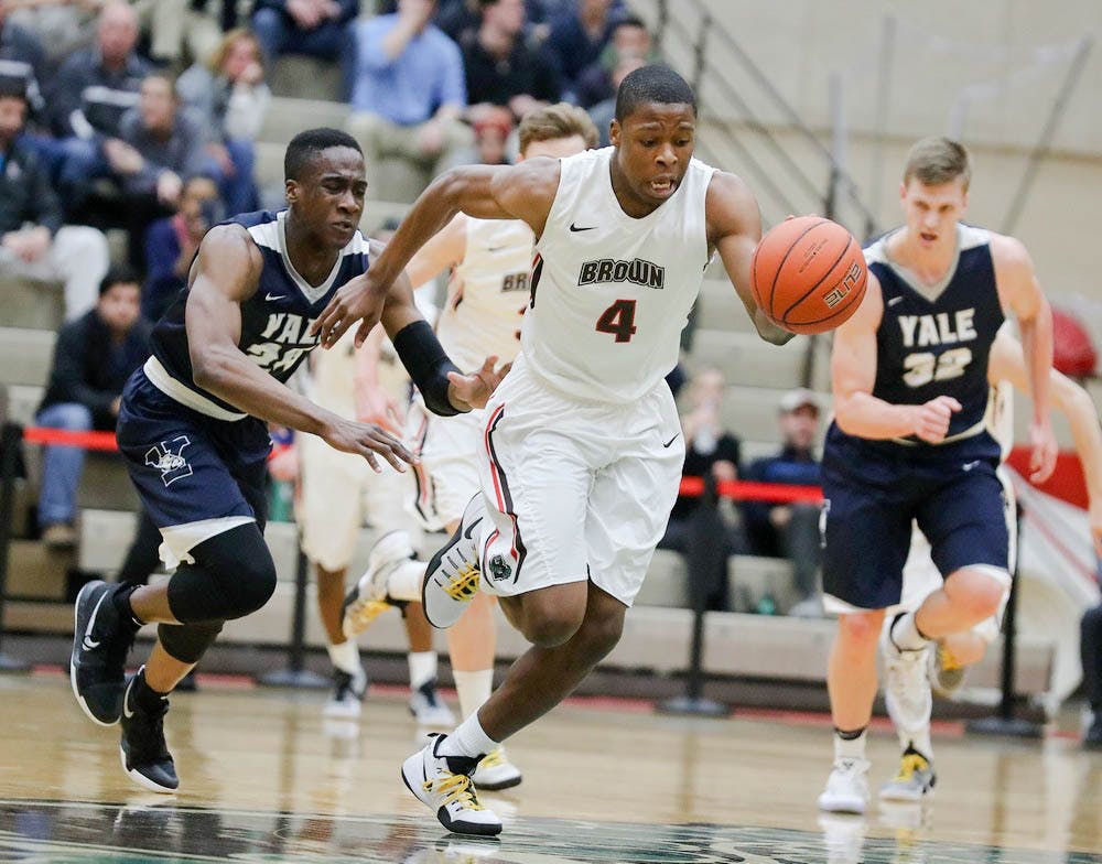 Wey_MBBall_CoBrownBears