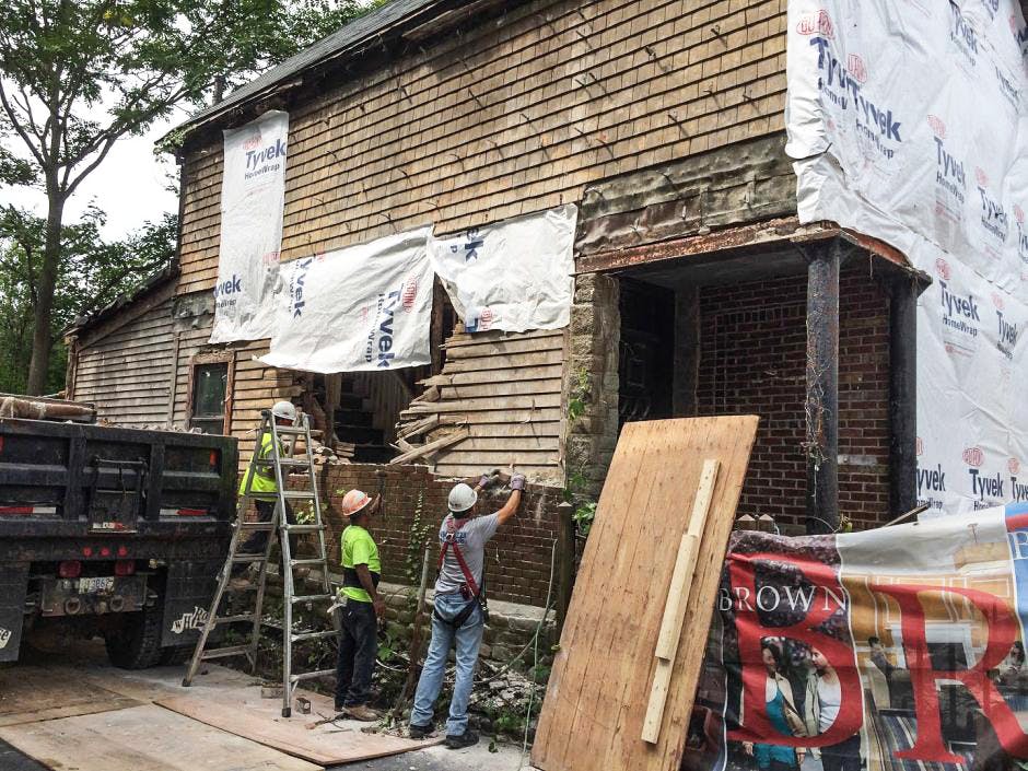 Young_Bannister_CourtestofBrownUniv