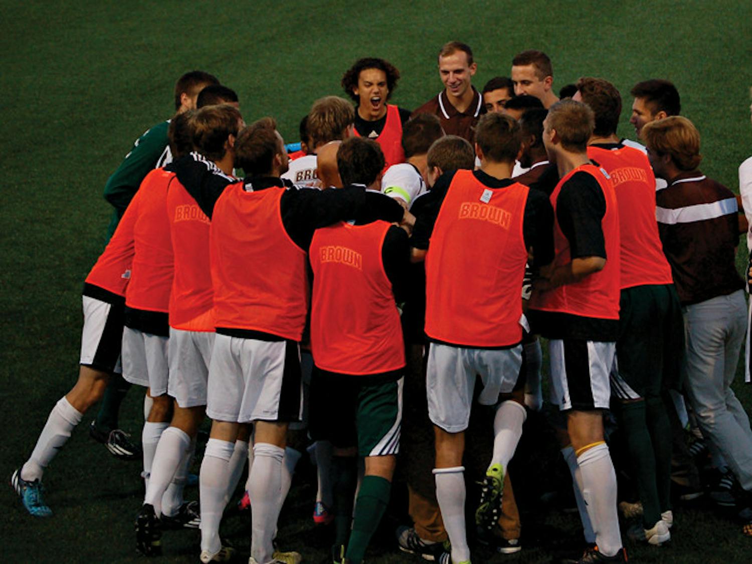 wainger_M-soccer_orlando-pardo