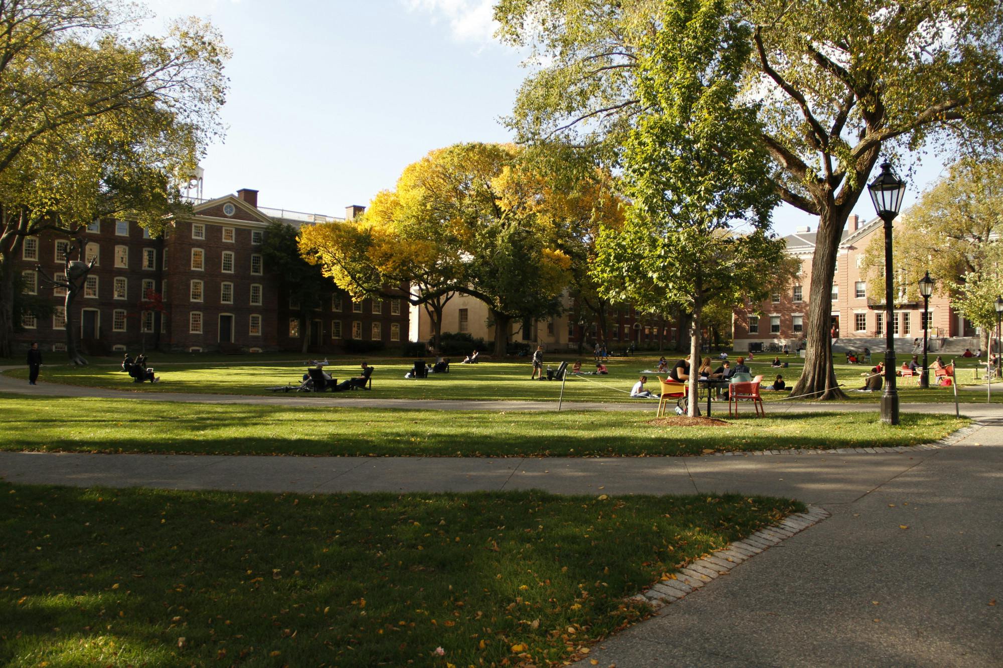 Barnett_Faculty2_CO_Victoria_Yin