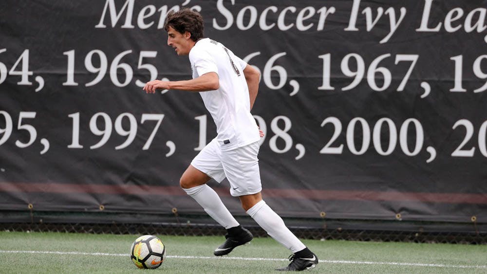 Handel_Mens-Soccer-v.-Howard-GW_