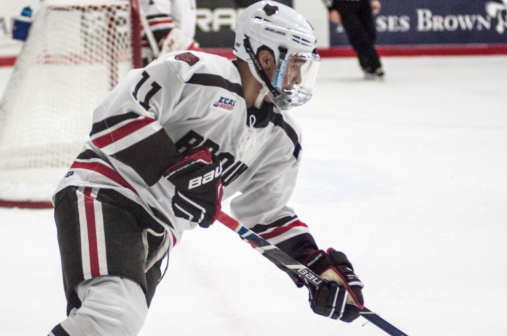 Russell_M-Ice-Hockey_Eli-White