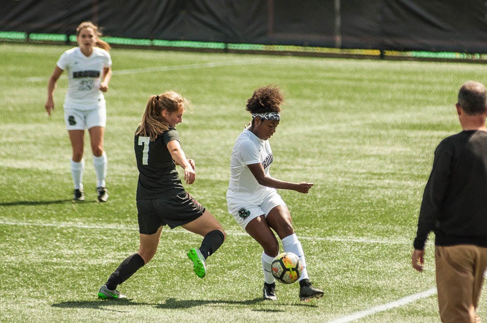 Russell_WSoccer_EliWhite