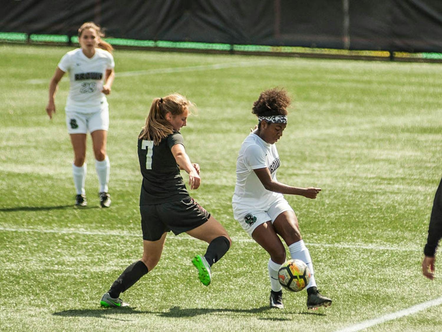 Russell_WSoccer_EliWhite