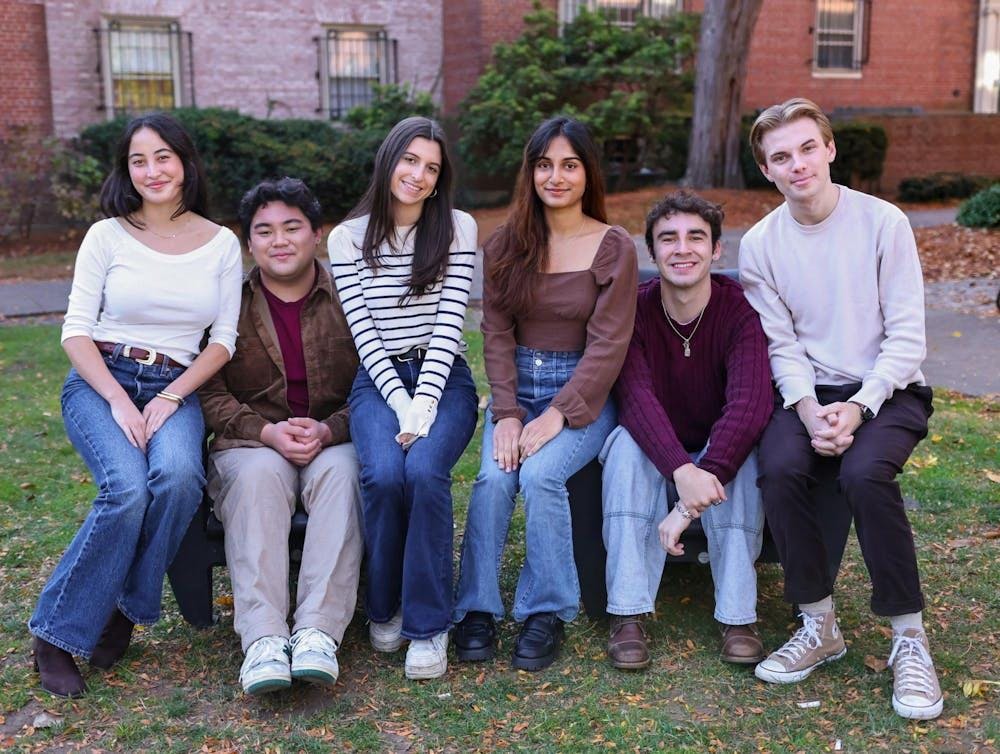 A picture of the 135th Editorial Board.