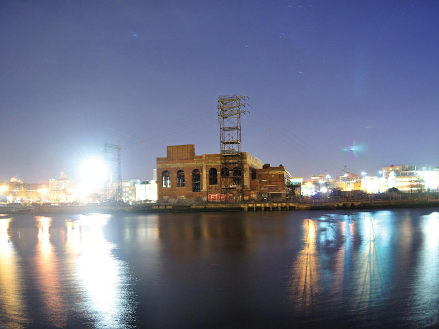 Gallagher_Dynamo_Eli-White