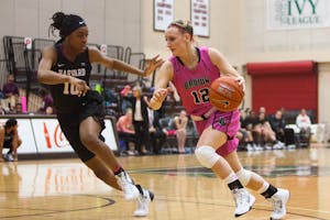 Wayland_WBasketball_Alex-Wainger