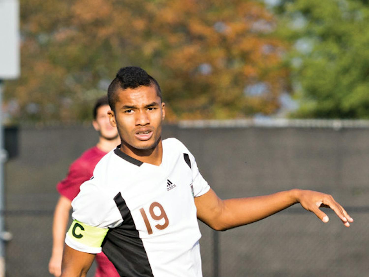 wainger_m-soccer_david-Deckey