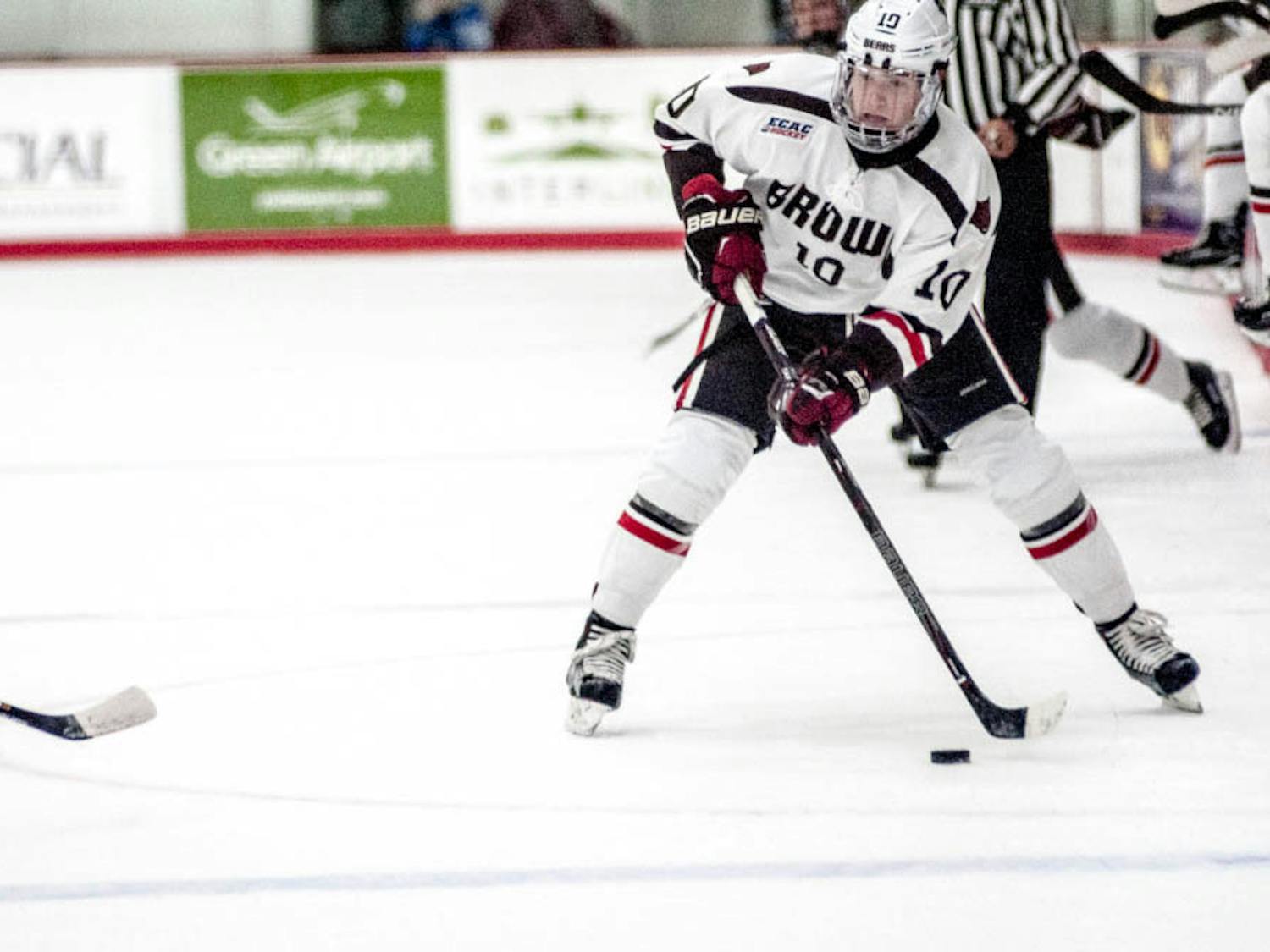 Russell_MIceHockey_Eli-White-1