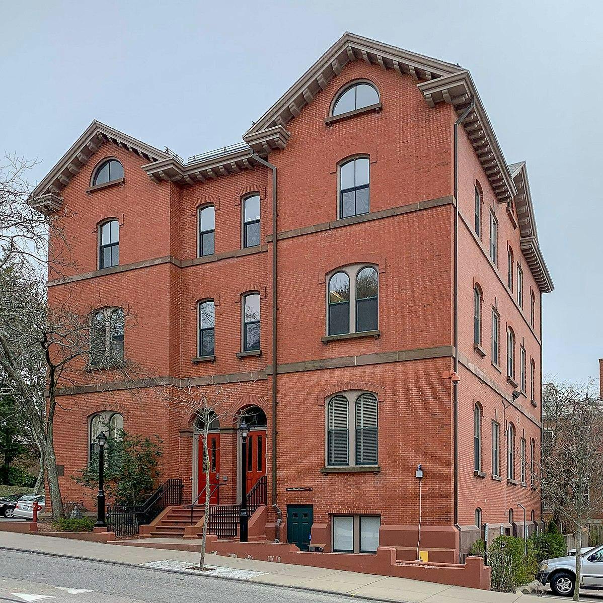 1198px-Horace_Mann_House,_Brown_University.jpg