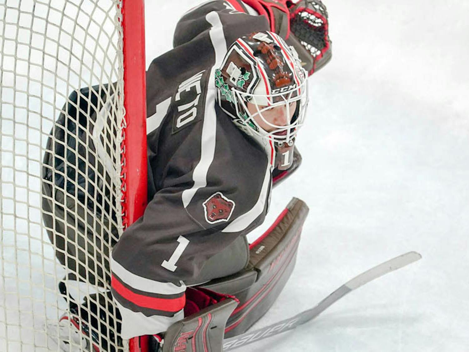 Russell_Mens-Hockey_CO_BrownAthletics