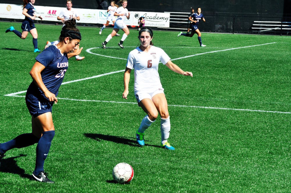 Schapiro_W-Soccer_Eli-White