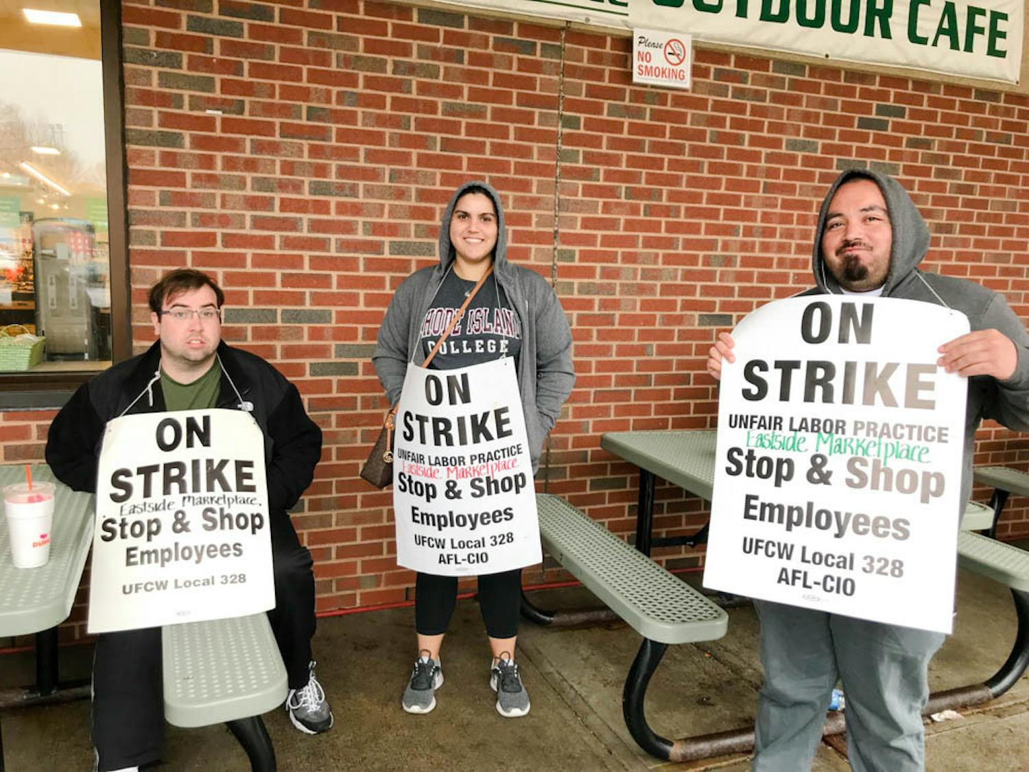 Cronin_Stop-and-Shop-Strike_Colleen-Cronin