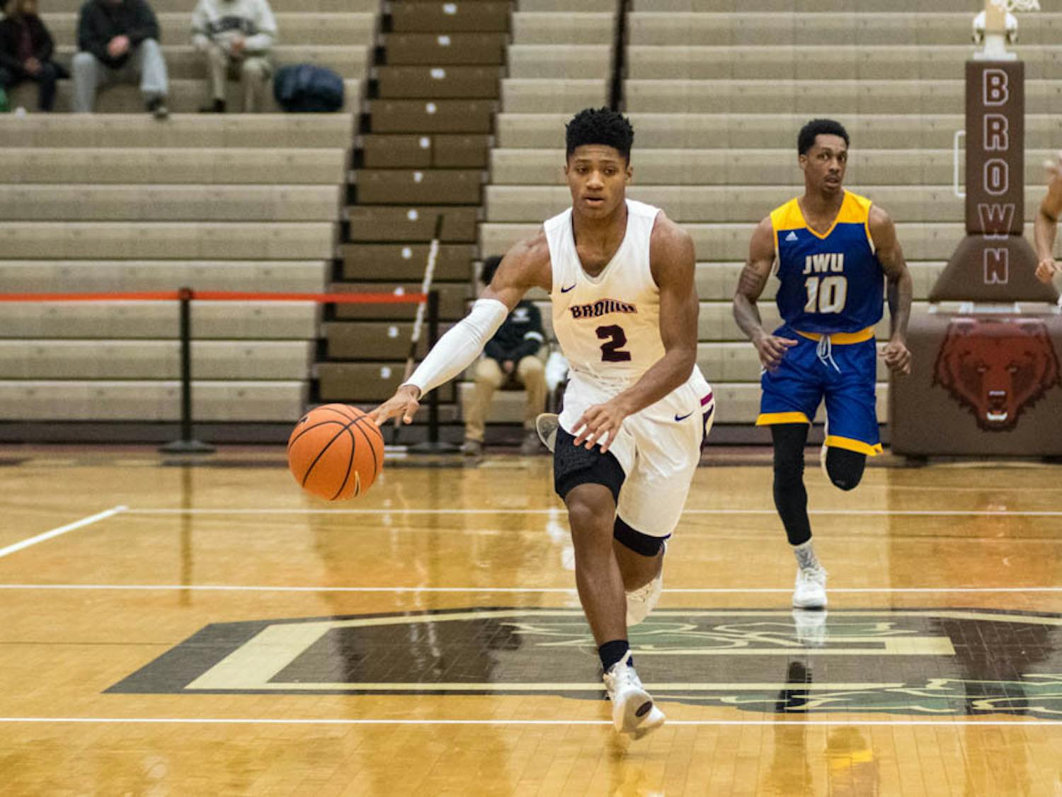 Smolar_MBball_EliWhite