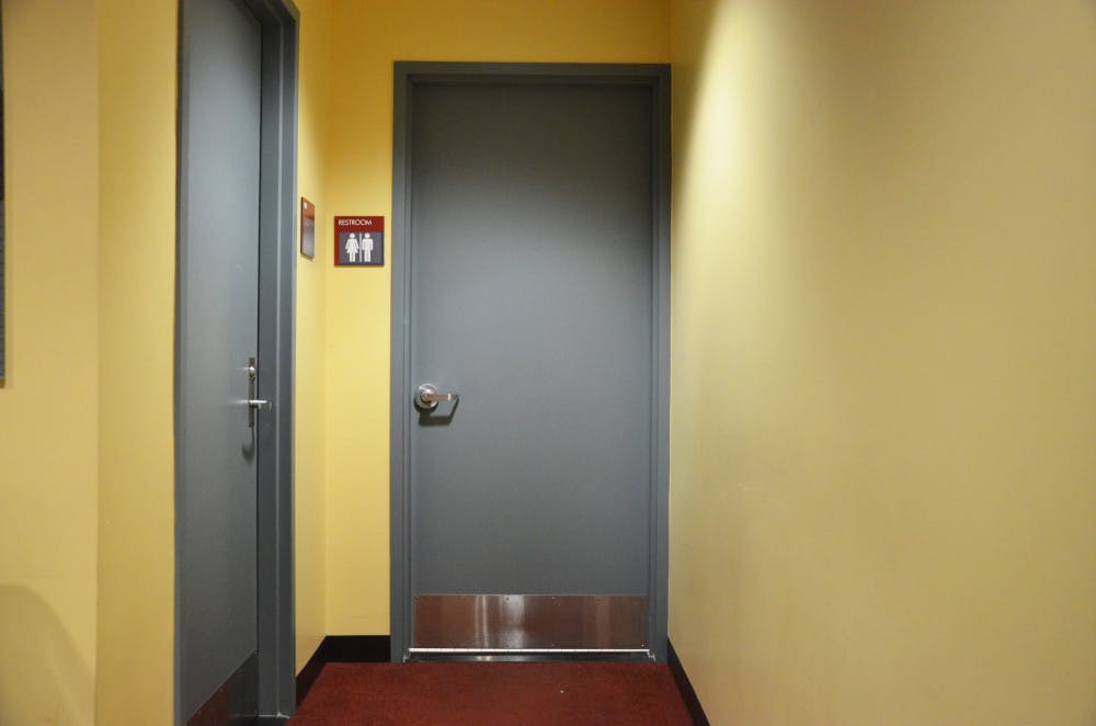 Qin_bathrooms_Ryan-Walsh