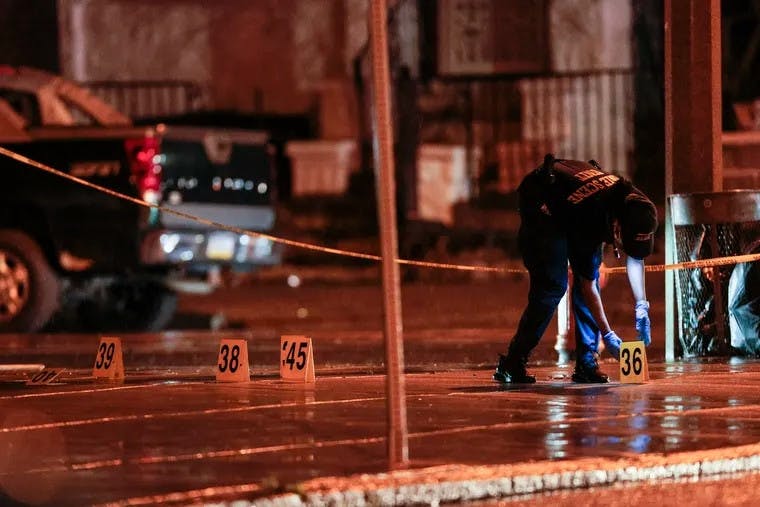 Police on the scene of a shooting in Philadelphia | Source: Philadelphia Inquirer 
