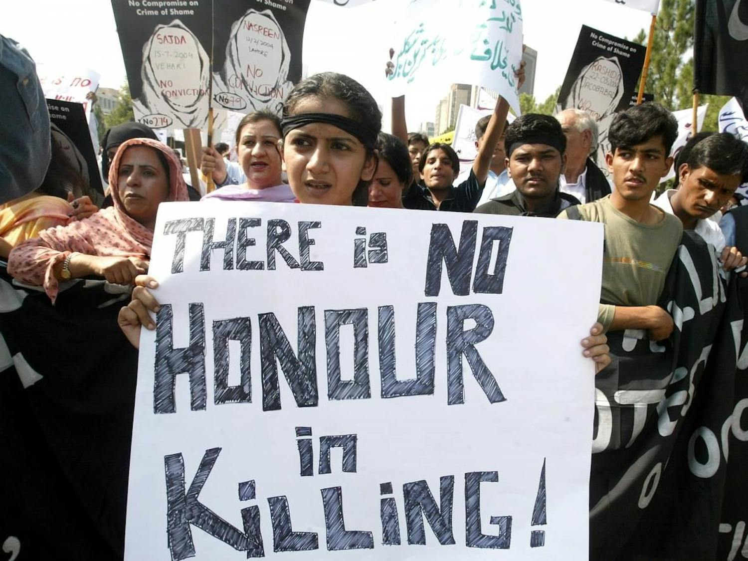 Protest against the killing of women in patriarchal societies | Source: Fempower Movement