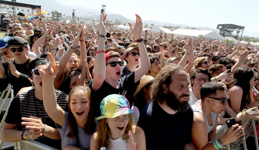 Fans brave the midday heat to catch a peformance by Mac DeMarco on day three of the Coachella Valley Music and Arts Festival  on Sunday, April 12, 2015, in Indio, Calif. (Luis Sinco/Los Angeles Times/TNS)