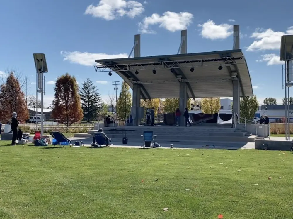 Muncie Civic Theatre Youth Program Rehearsing outsid