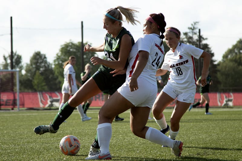Fourth-year defender Paige Munar defends the ball in a game against Mercyhurst Aug. 17 at Briner Sports Complex. Mya Cataline, DN 