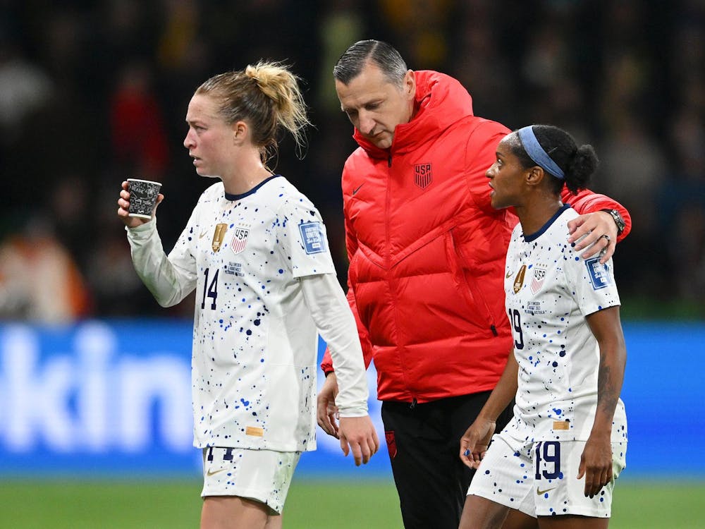 Vlatko Andonovski, Head Coach of USA, talks to Crystal Dunn before the extra time during the FIFA Women; World Cup Australia & New Zealand 2023 Round of 16 match between Sweden and USA at Melbourne Rectangular Stadium on Aug. 6, 2023, in Melbourne / Naarm, Australia. (Quinn Rooney/Getty Images/TNS)