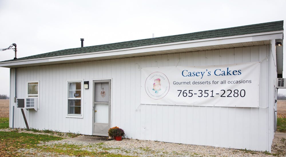  Casey’s Cakes bakery sits at 7300 N. Walnut Street Nov. 17, 2021. Customers can order treats online and pick up their orders at the door. Sumayyah Muhammad, DN
