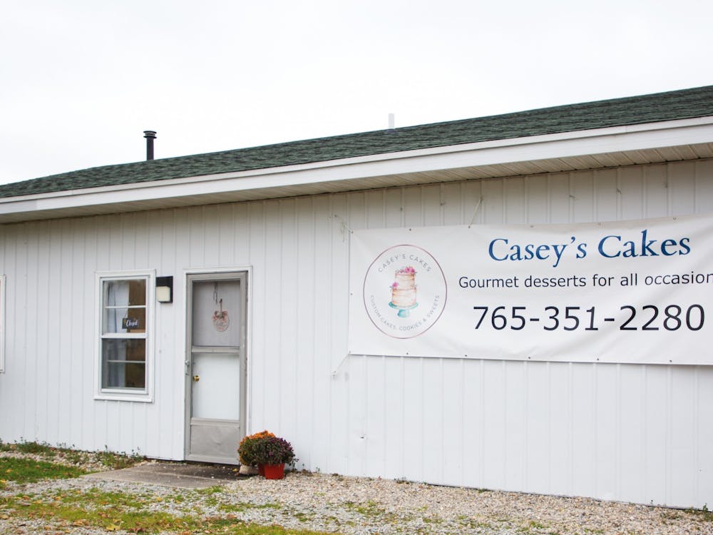  Casey’s Cakes bakery sits at 7300 N. Walnut Street Nov. 17, 2021. Customers can order treats online and pick up their orders at the door. Sumayyah Muhammad, DN

