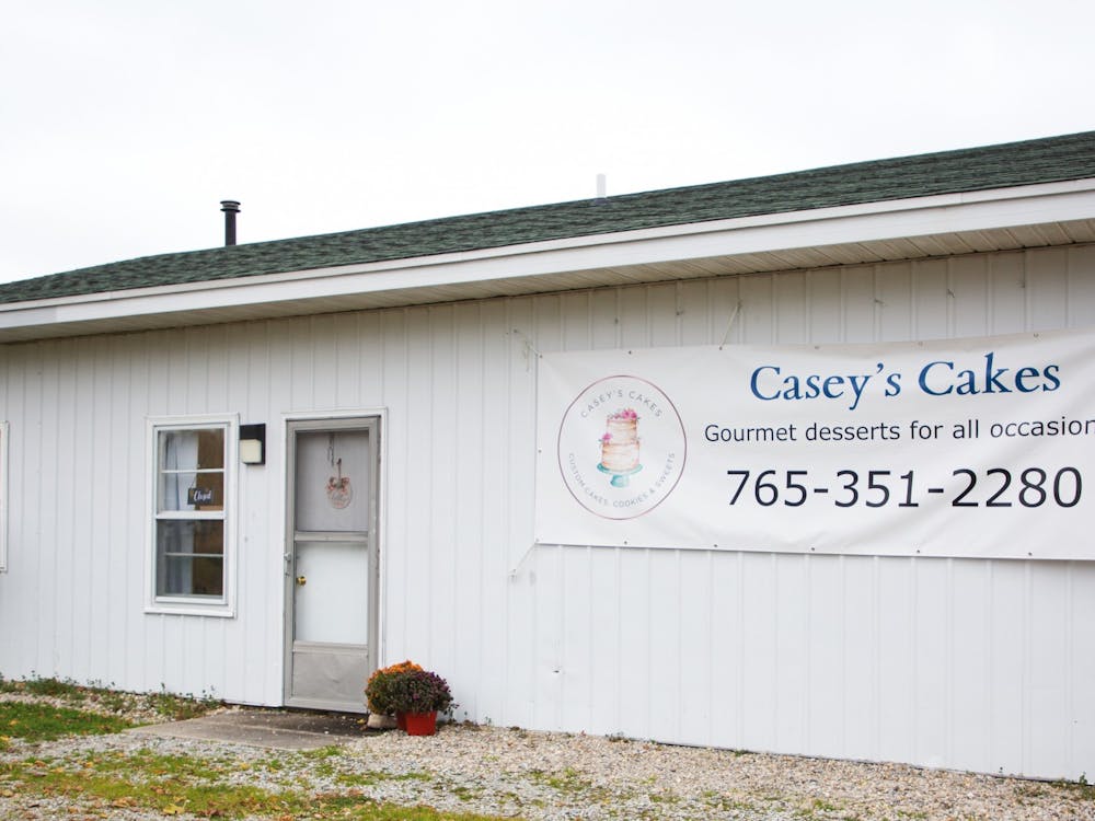 Casey’s Cakes bakery sits at 7300 N. Walnut Street Nov. 17, 2021. Customers can order treats online and pick up their orders at the door. Sumayyah Muhammad, DN