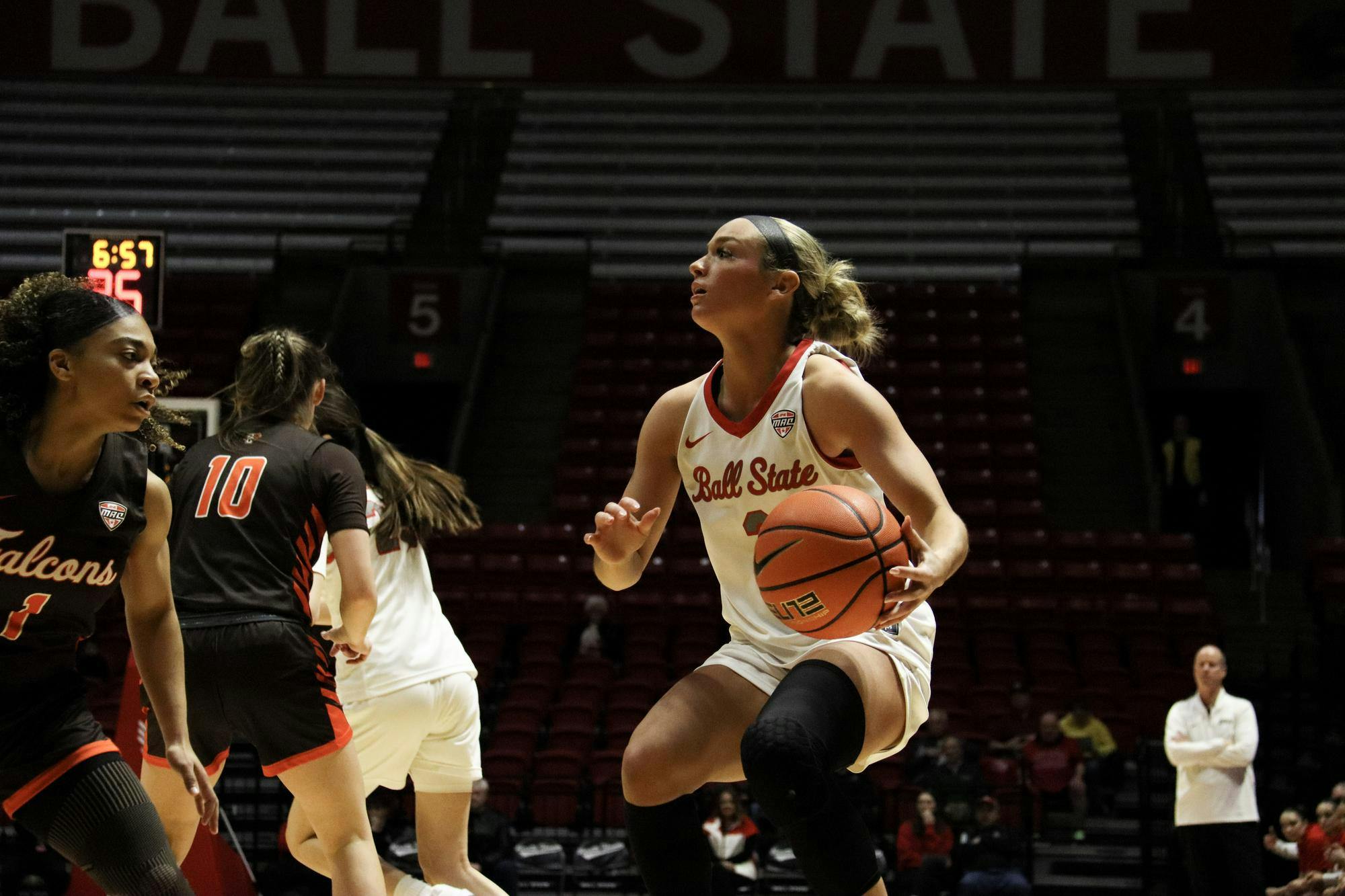 Junior guard Karsyn Norman looks for her teammates on the court Feb. 14 at Worthen Arena. Norman had eight assists against Bowling Green Women's Basketball team. Kaibre Taylor, DN