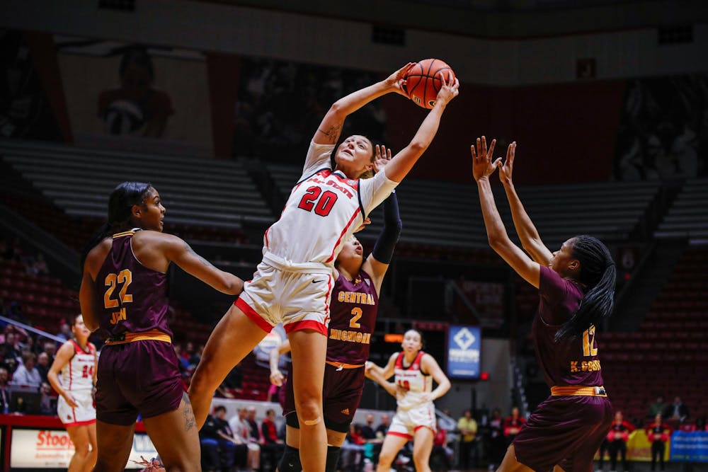 Ball State women's basketball defeats Central Michigan on "Think Pink Night"