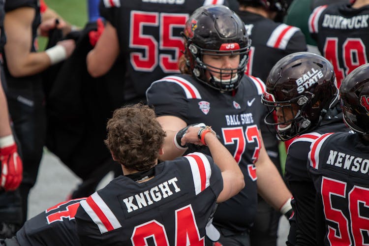 Cardinals defeat Western Michigan, clinch MidAmerican Conference West