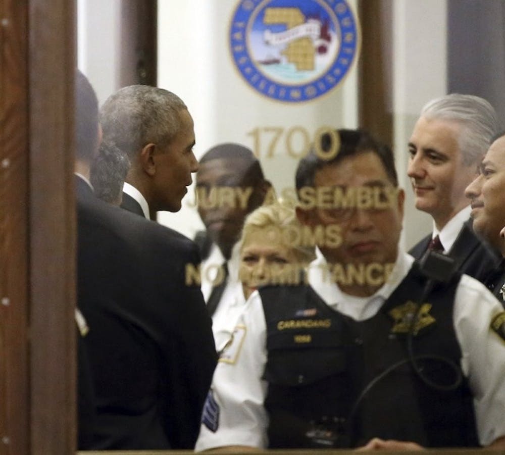 Barack Obama shows up in Chicago for jury duty; not chosen