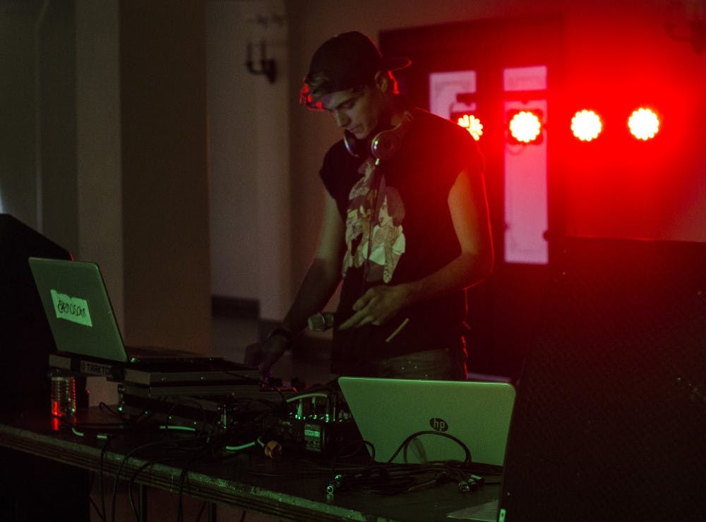 Emosahn, an EDM artist that started his career in 2012, performs at Muncie MusicFest on Sept. 30. He recently debuted his first album this month. McKenzie Price // DN